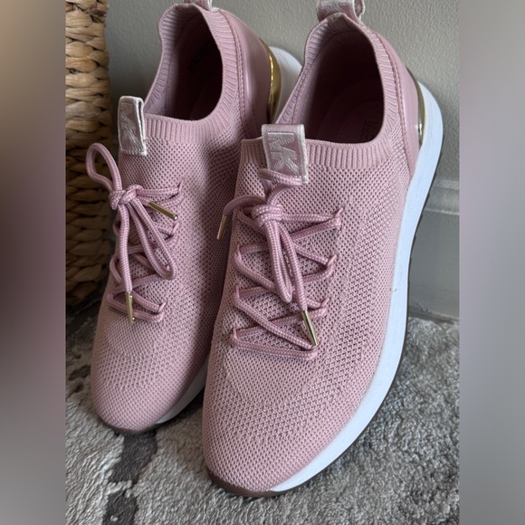 Michael Kors shoes EUC - Picture 4 of 8